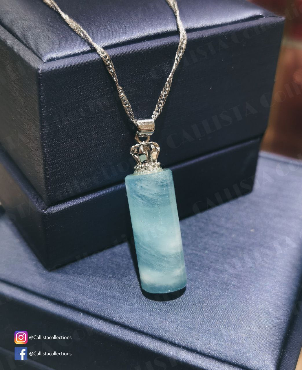 Aqua pendant